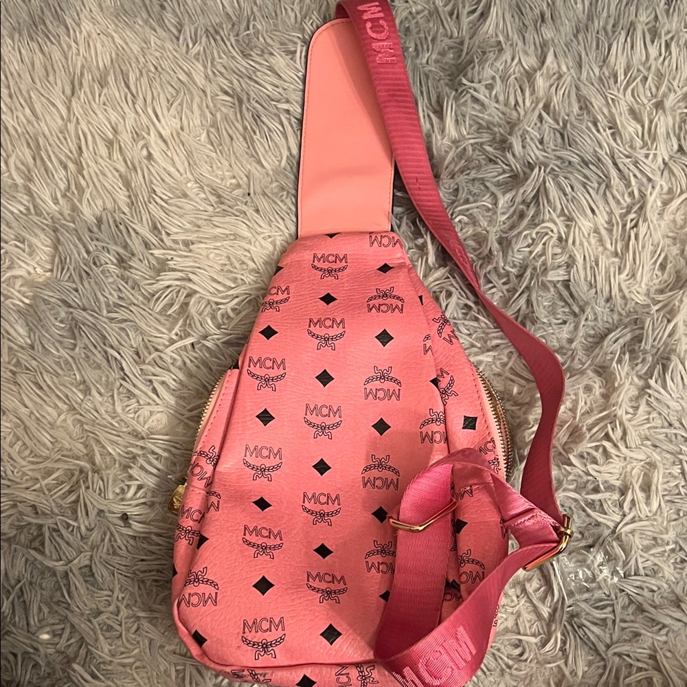 MCM Pink Logo Crossbody Sling Bag - Picture 4 of 4